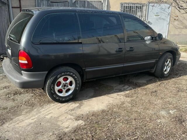 Черный Додж РАМ, объемом двигателя 2.5 л и пробегом 360 тыс. км за 2800 $, фото 2 на Automoto.ua