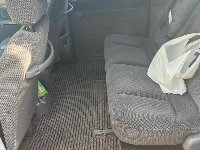 Черный Додж РАМ, объемом двигателя 2.5 л и пробегом 360 тыс. км за 2800 $, фото 7 на Automoto.ua