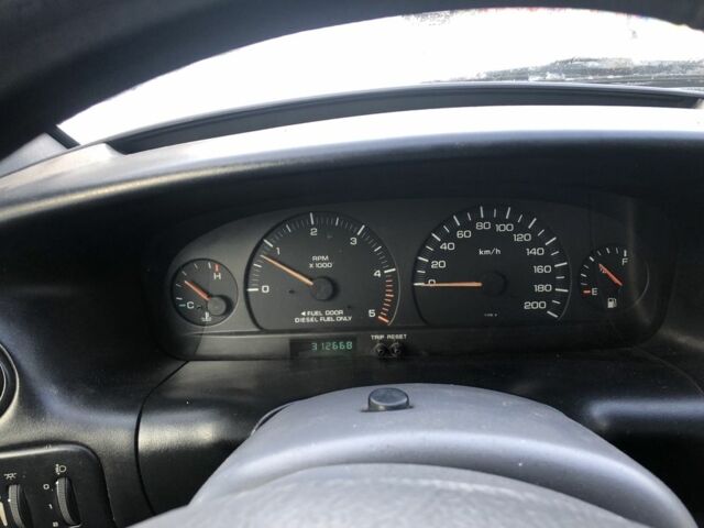 Черный Додж РАМ, объемом двигателя 2.5 л и пробегом 312 тыс. км за 2800 $, фото 4 на Automoto.ua