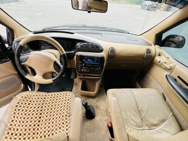Чорний Додж RAM, об'ємом двигуна 2.5 л та пробігом 240 тис. км за 2157 $, фото 13 на Automoto.ua