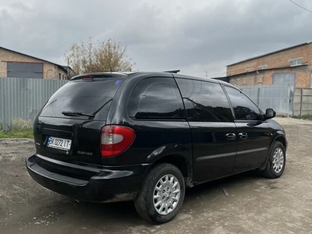Черный Додж РАМ, объемом двигателя 2.5 л и пробегом 350 тыс. км за 2750 $, фото 2 на Automoto.ua