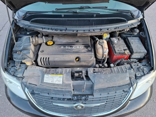 Черный Додж РАМ, объемом двигателя 2.5 л и пробегом 346 тыс. км за 3450 $, фото 9 на Automoto.ua