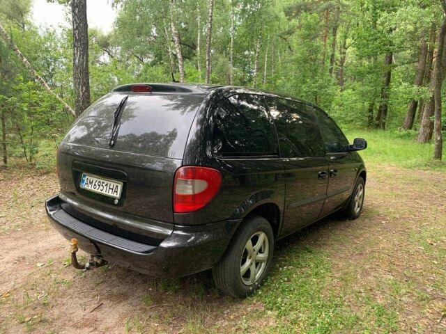 Черный Додж РАМ, объемом двигателя 2.5 л и пробегом 423 тыс. км за 4200 $, фото 3 на Automoto.ua
