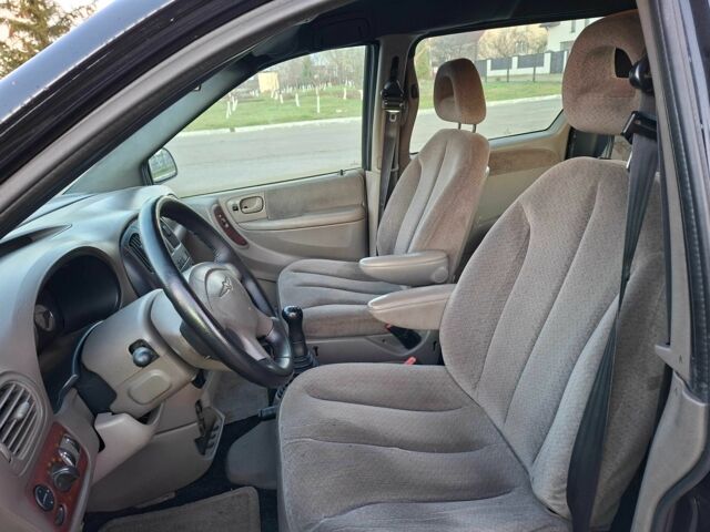 Черный Додж РАМ, объемом двигателя 2.5 л и пробегом 346 тыс. км за 3450 $, фото 15 на Automoto.ua