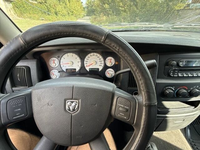 Чорний Додж RAM, об'ємом двигуна 4.7 л та пробігом 100 тис. км за 5000 $, фото 7 на Automoto.ua