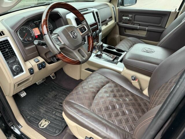 Чорний Додж RAM, об'ємом двигуна 5.7 л та пробігом 166 тис. км за 16700 $, фото 16 на Automoto.ua