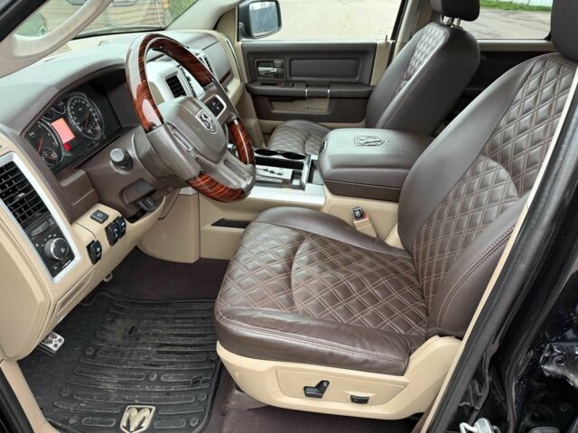 Чорний Додж RAM, об'ємом двигуна 5.7 л та пробігом 166 тис. км за 16700 $, фото 15 на Automoto.ua