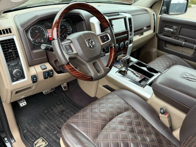 Чорний Додж RAM, об'ємом двигуна 5.7 л та пробігом 166 тис. км за 16700 $, фото 17 на Automoto.ua