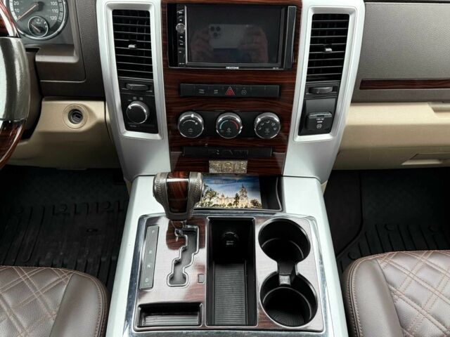 Чорний Додж RAM, об'ємом двигуна 5.7 л та пробігом 166 тис. км за 16700 $, фото 22 на Automoto.ua