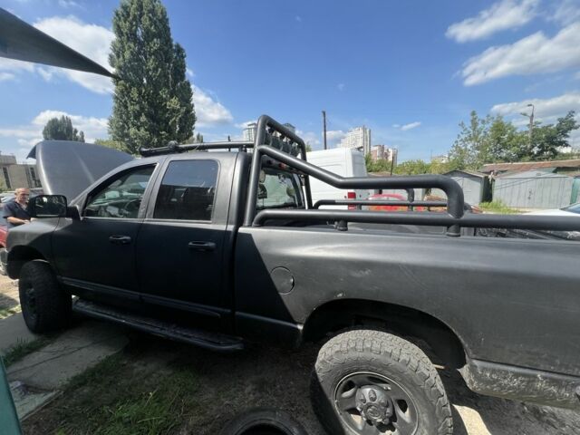 Чорний Додж RAM, об'ємом двигуна 0 л та пробігом 300 тис. км за 10000 $, фото 2 на Automoto.ua