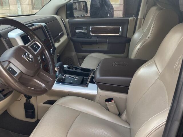 Додж РАМ 2009 в Одессе на Automoto.ua Черный Додж РАМ, объемом двигателя 5.7 л и пробегом 230 тыс. км за 25000 $, фото 15 на Automoto.ua