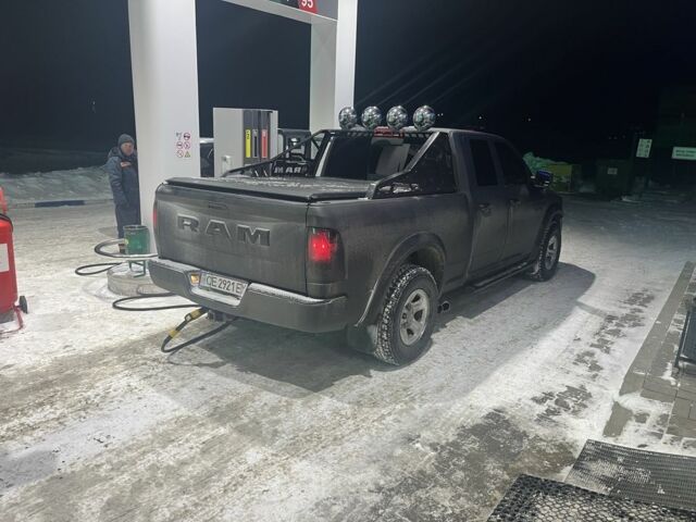 Черный Додж РАМ, объемом двигателя 5.7 л и пробегом 260 тыс. км за 20000 $, фото 3 на Automoto.ua