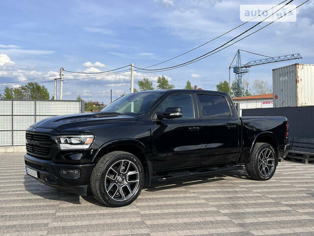 Чорний Додж RAM, об'ємом двигуна 5.7 л та пробігом 31 тис. км за 54000 $, фото 4 на Automoto.ua