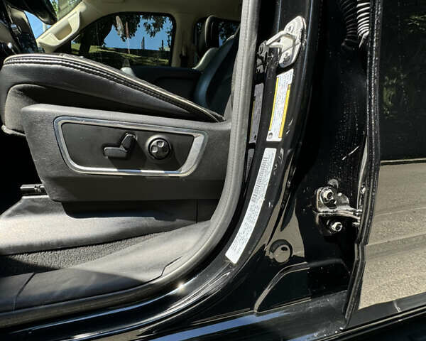 Чорний Додж RAM, об'ємом двигуна 5.7 л та пробігом 118 тис. км за 55000 $, фото 28 на Automoto.ua