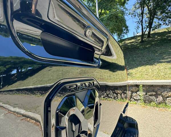 Чорний Додж RAM, об'ємом двигуна 5.7 л та пробігом 118 тис. км за 55000 $, фото 9 на Automoto.ua