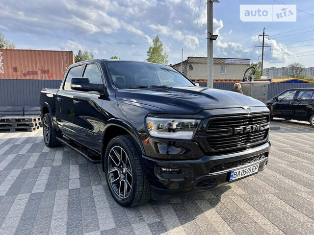 Чорний Додж RAM, об'ємом двигуна 5.7 л та пробігом 31 тис. км за 54000 $, фото 16 на Automoto.ua