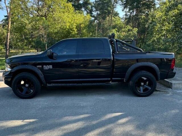 Чорний Додж RAM, об'ємом двигуна 5.7 л та пробігом 60 тис. км за 33000 $, фото 1 на Automoto.ua