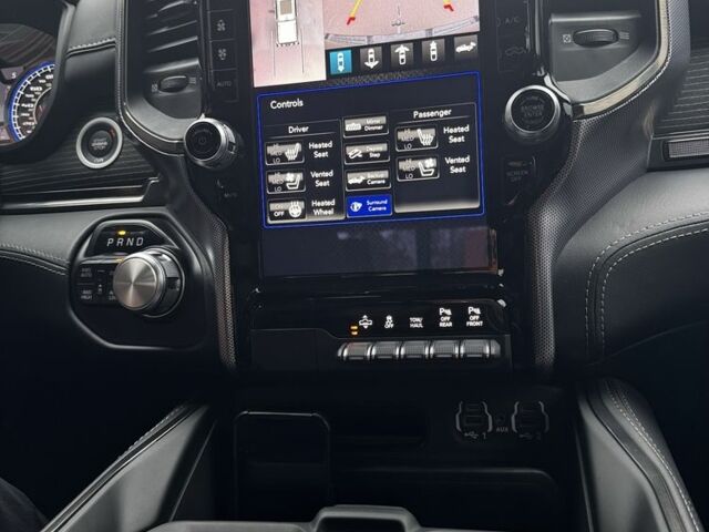 Черный Додж РАМ, объемом двигателя 3 л и пробегом 116 тыс. км за 82500 $, фото 15 на Automoto.ua