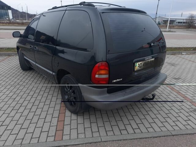 Черный Додж РАМ, объемом двигателя 2.45 л и пробегом 300 тыс. км за 2200 $, фото 5 на Automoto.ua