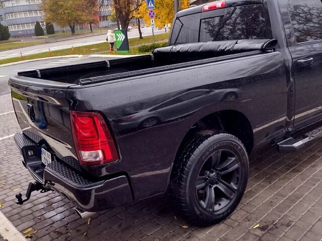 Чорний Додж RAM, об'ємом двигуна 5.7 л та пробігом 116 тис. км за 39500 $, фото 5 на Automoto.ua