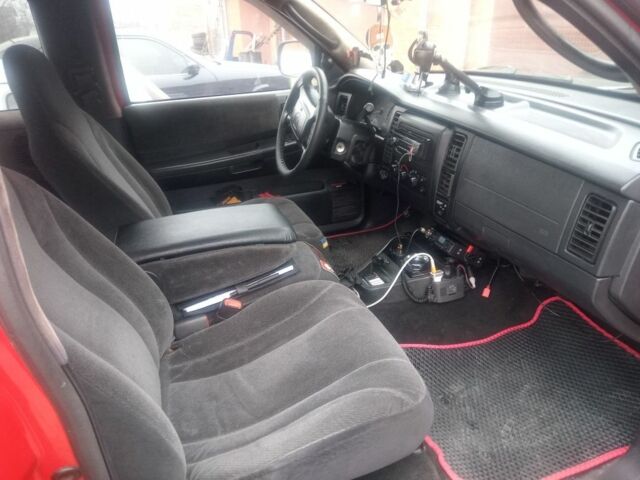 Червоний Додж RAM, об'ємом двигуна 4.7 л та пробігом 300 тис. км за 7300 $, фото 5 на Automoto.ua