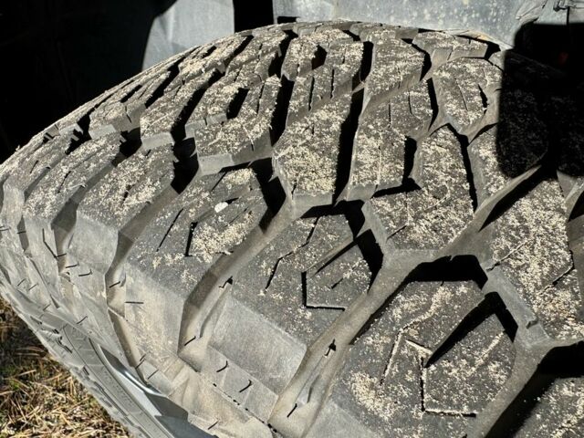 Червоний Додж RAM, об'ємом двигуна 5.7 л та пробігом 200 тис. км за 39000 $, фото 11 на Automoto.ua