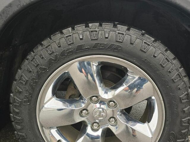 Красный Додж РАМ, объемом двигателя 3.6 л и пробегом 200 тыс. км за 22000 $, фото 7 на Automoto.ua