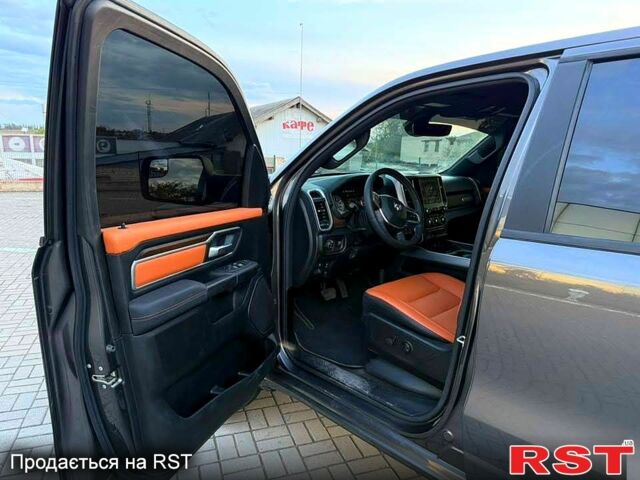 Додж RAM, об'ємом двигуна 5.7 л та пробігом 68 тис. км за 45000 $, фото 4 на Automoto.ua