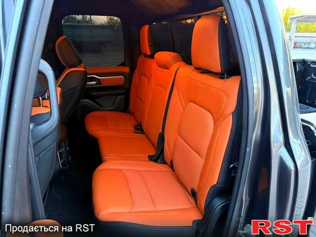 Додж RAM, об'ємом двигуна 5.7 л та пробігом 68 тис. км за 45000 $, фото 5 на Automoto.ua