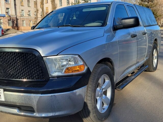 Сірий Додж RAM, об'ємом двигуна 3.7 л та пробігом 260 тис. км за 9500 $, фото 2 на Automoto.ua