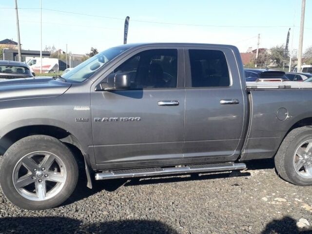 Додж RAM 2012 у Львові на Automoto.ua Сірий Додж RAM, об'ємом двигуна 5.7 л та пробігом 180 тис. км за 22500 $, фото 1 на Automoto.ua