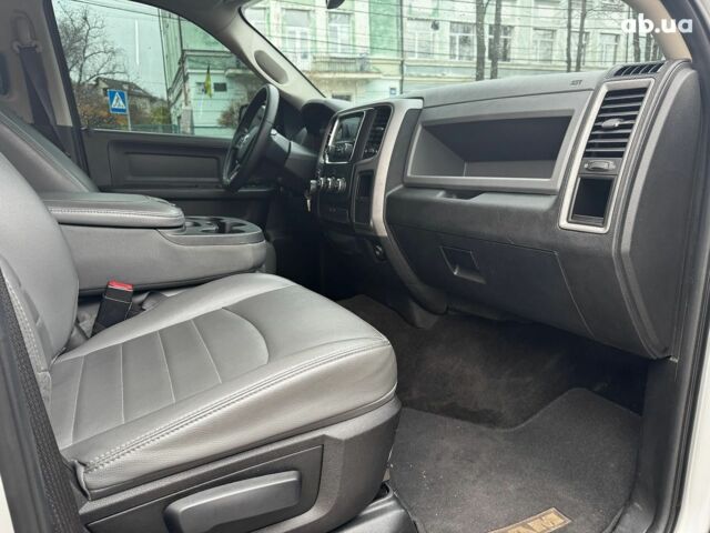 Сірий Додж RAM, об'ємом двигуна 5.7 л та пробігом 91 тис. км за 24490 $, фото 37 на Automoto.ua