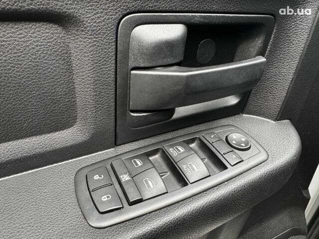 Сірий Додж RAM, об'ємом двигуна 5.7 л та пробігом 91 тис. км за 24490 $, фото 28 на Automoto.ua