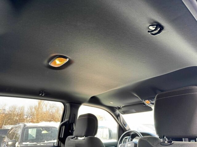 Серый Додж РАМ, объемом двигателя 3.6 л и пробегом 127 тыс. км за 41000 $, фото 5 на Automoto.ua