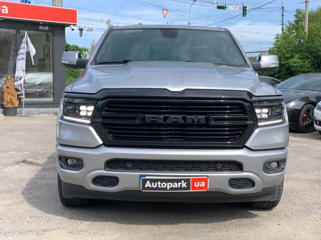 Серый Додж РАМ, объемом двигателя 5.7 л и пробегом 65 тыс. км за 41990 $, фото 1 на Automoto.ua