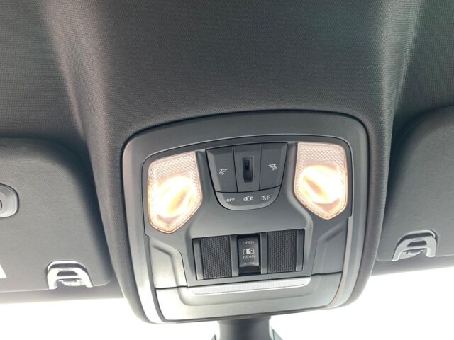 Серый Додж РАМ, объемом двигателя 5.7 л и пробегом 65 тыс. км за 41990 $, фото 34 на Automoto.ua