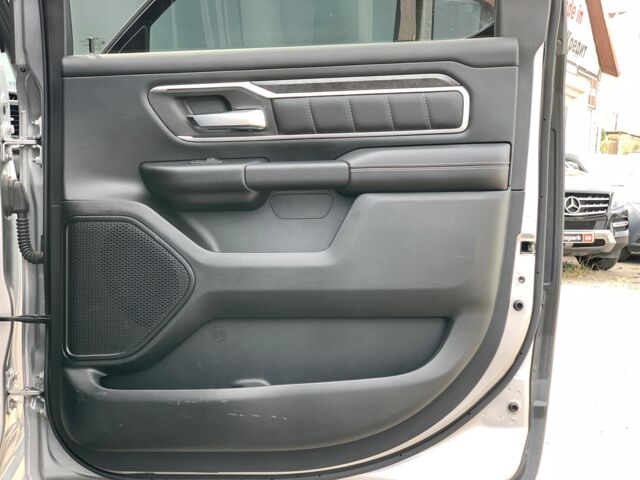 Серый Додж РАМ, объемом двигателя 5.7 л и пробегом 65 тыс. км за 41990 $, фото 24 на Automoto.ua