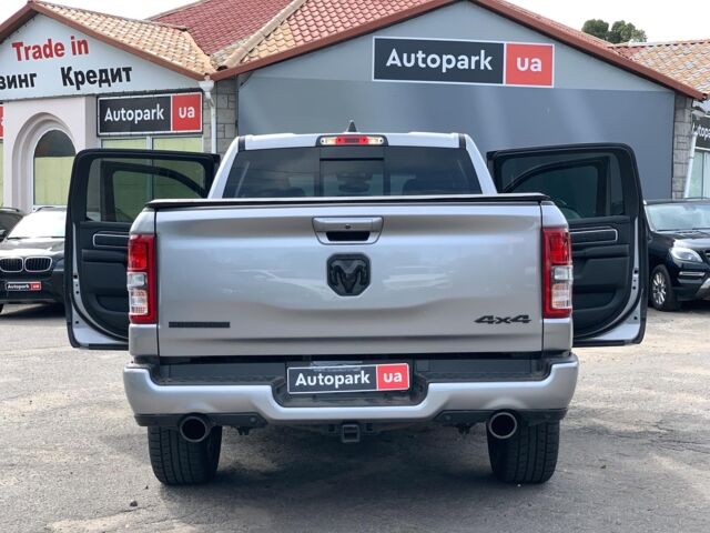 Серый Додж РАМ, объемом двигателя 5.7 л и пробегом 65 тыс. км за 41990 $, фото 13 на Automoto.ua