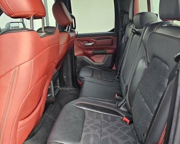 Серый Додж РАМ, объемом двигателя 5.7 л и пробегом 104 тыс. км за 32000 $, фото 16 на Automoto.ua