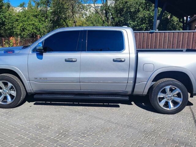 Додж РАМ 2021 в Белой Церкве на Automoto.ua Серый Додж РАМ, объемом двигателя 3 л и пробегом 99 тыс. км за 52990 $, фото 3 на Automoto.ua