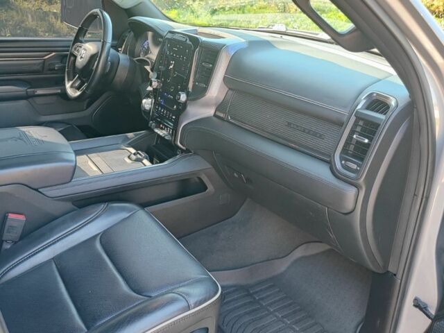 Додж РАМ 2021 в Белой Церкве на Automoto.ua Серый Додж РАМ, объемом двигателя 3 л и пробегом 99 тыс. км за 52990 $, фото 6 на Automoto.ua