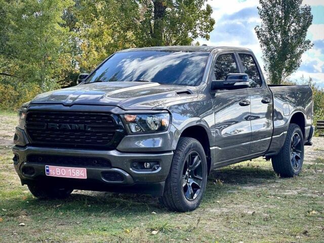Серый Додж РАМ, объемом двигателя 5.7 л и пробегом 68 тыс. км за 45000 $, фото 2 на Automoto.ua