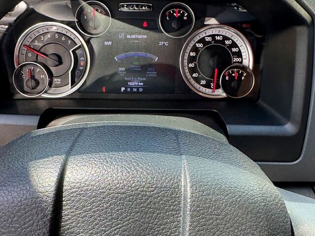 Сірий Додж RAM, об'ємом двигуна 5.7 л та пробігом 0 тис. км за 28000 $, фото 12 на Automoto.ua
