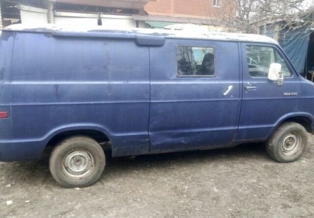 Синий Додж РАМ, объемом двигателя 2.3 л и пробегом 108 тыс. км за 3989 $, фото 1 на Automoto.ua