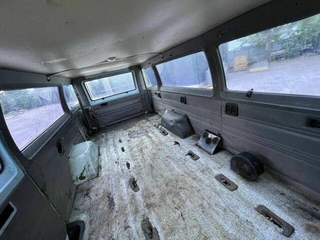Синий Додж РАМ, объемом двигателя 5.9 л и пробегом 650 тыс. км за 4400 $, фото 18 на Automoto.ua