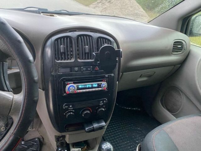 Синий Додж РАМ, объемом двигателя 2.5 л и пробегом 222 тыс. км за 2500 $, фото 6 на Automoto.ua