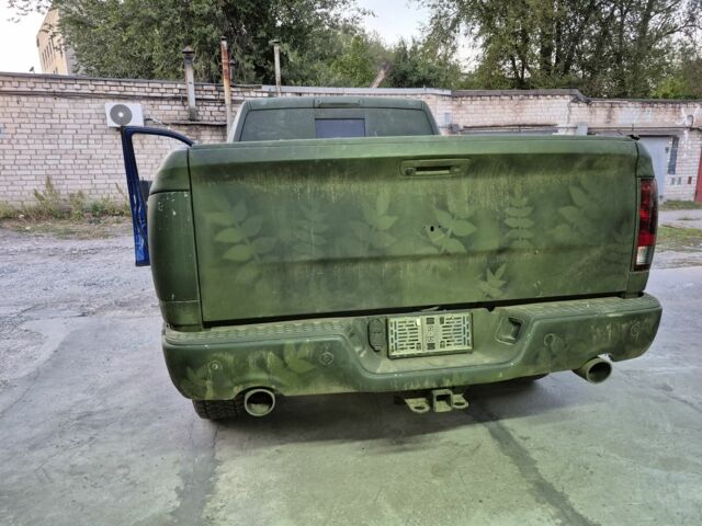 Додж РАМ 2017 в Запорожье на Automoto.ua Синий Додж РАМ, объемом двигателя 5.7 л и пробегом 156 тыс. км за 9000 $, фото 2 на Automoto.ua