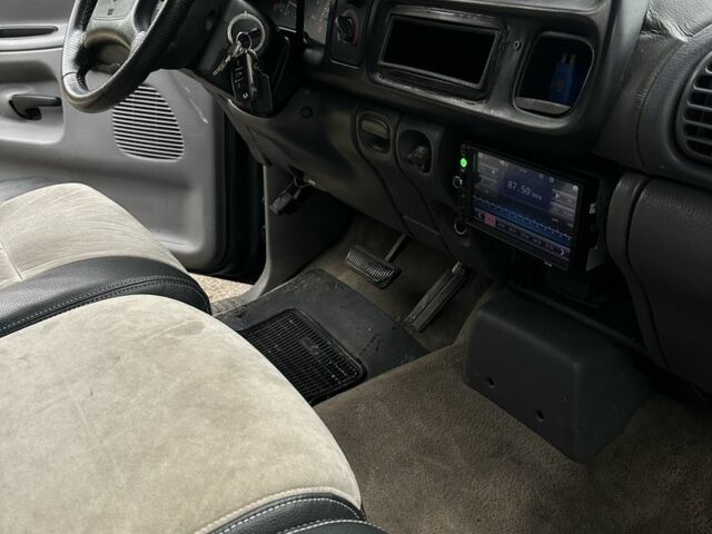 Зелений Додж RAM, об'ємом двигуна 3.9 л та пробігом 340 тис. км за 6300 $, фото 11 на Automoto.ua