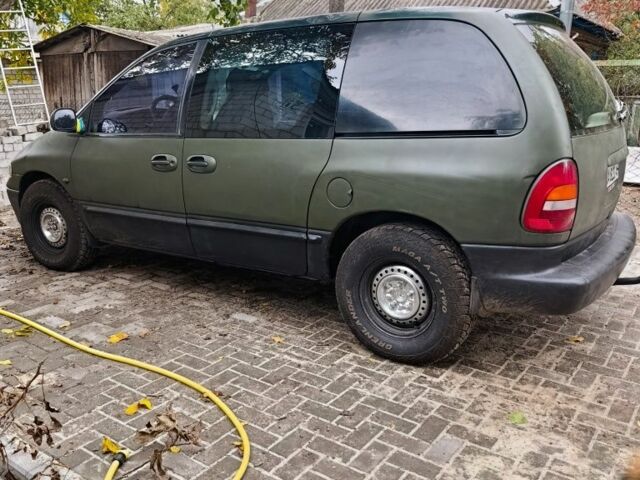 Зеленый Додж РАМ, объемом двигателя 2.5 л и пробегом 400 тыс. км за 2500 $, фото 2 на Automoto.ua