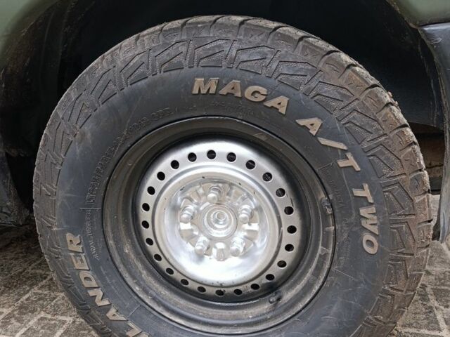 Зеленый Додж РАМ, объемом двигателя 2.5 л и пробегом 400 тыс. км за 2500 $, фото 3 на Automoto.ua